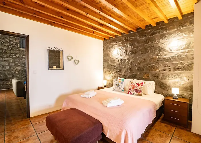 Casa Miradouro Do Pesqueiro Holiday home Feteira Grande